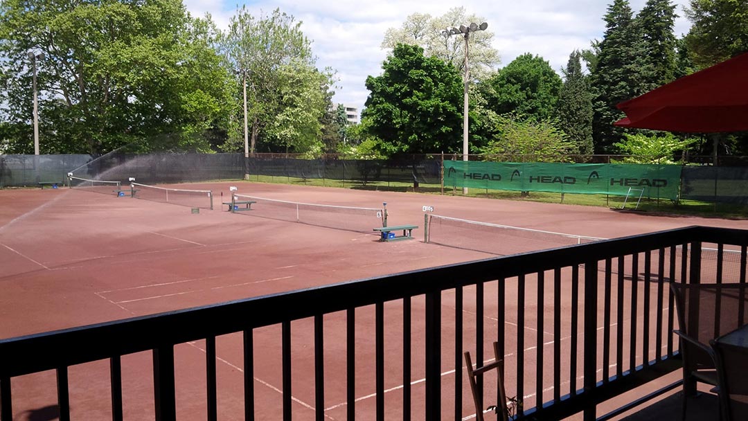 Rosedale-Tennis-Red-Clay-2-scaled